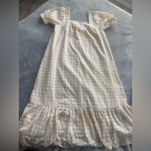 Lulu's Beige and White Checkered Dress